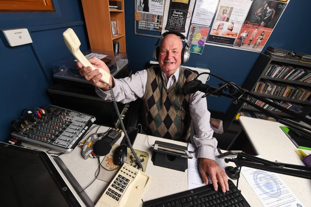 TALK BACK: Indigo FM presenter Phil Buerckner is encouraging the Yackandandah community to support local business with their new talk back hour. Picture: MARK JESSER