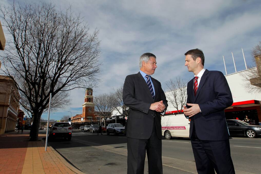 Albury MP Greg Aplin speaks with NSW Fair Trade Minister Matthew Mason-Cook. Picture: DYLAN ROBINSON