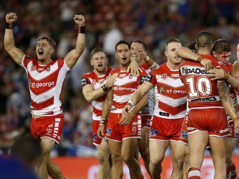 Zac Lomax (L) will get first crack at fullback for St George Illawarra in the 2020 NRL season.
