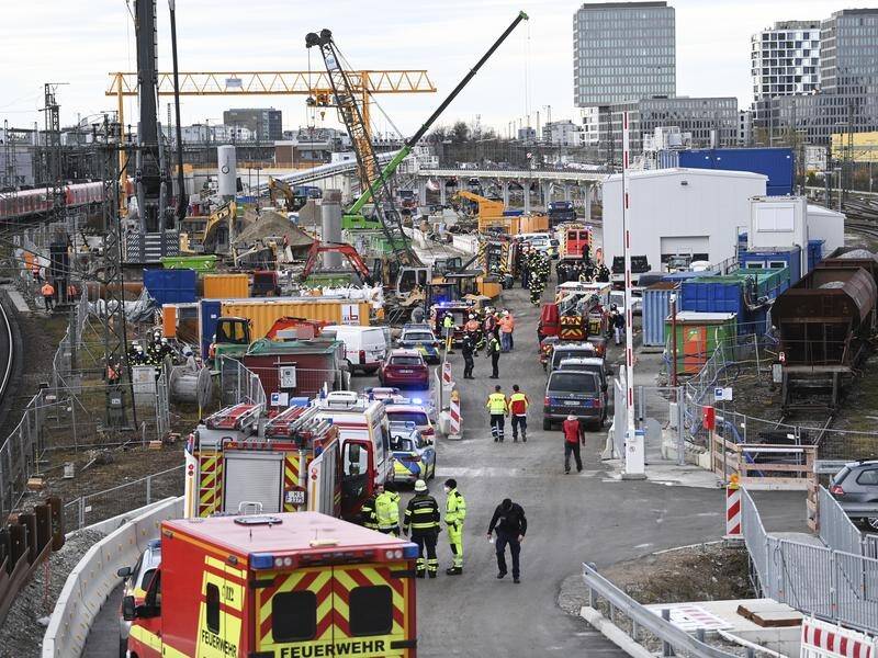 Police in Germany say four people have been injured after an old aircraft bomb exploded in Munich.