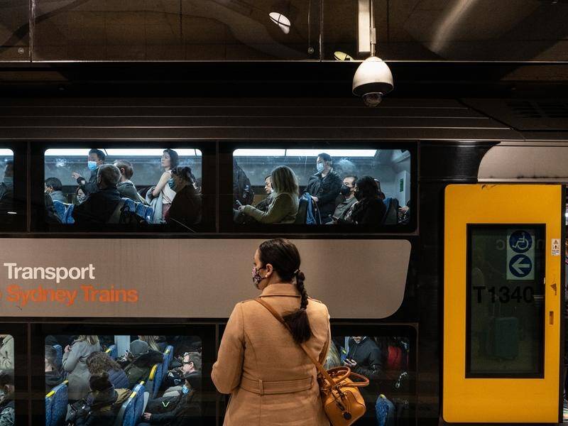 Sydney Trains will set up a calendar of maintenance work so commuters can plan their travel. (Flavio Brancaleone/AAP PHOTOS)