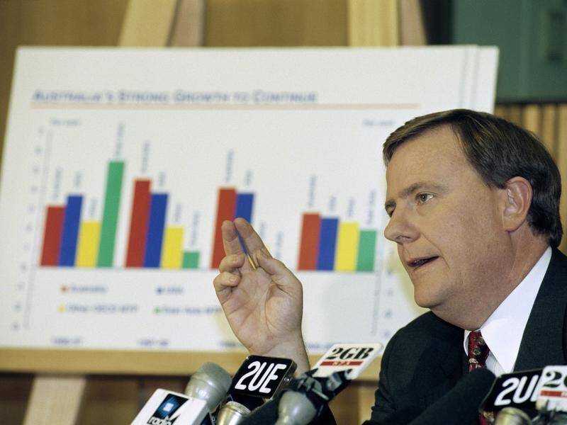 Then-treasurer Peter Costello briefs media during the 1999 federal Budget media lockup.