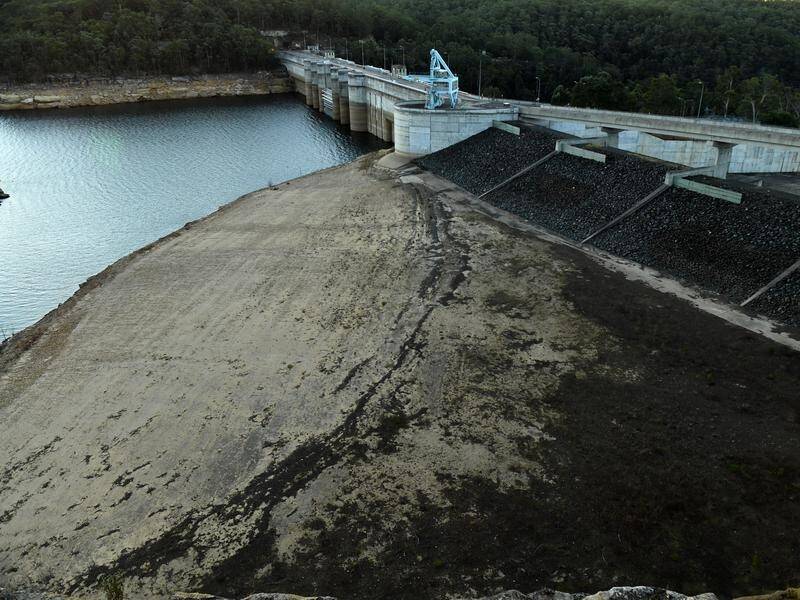 Leaked documents reveal hat raising Warragamba Dam wall would only provide a "small benefit".