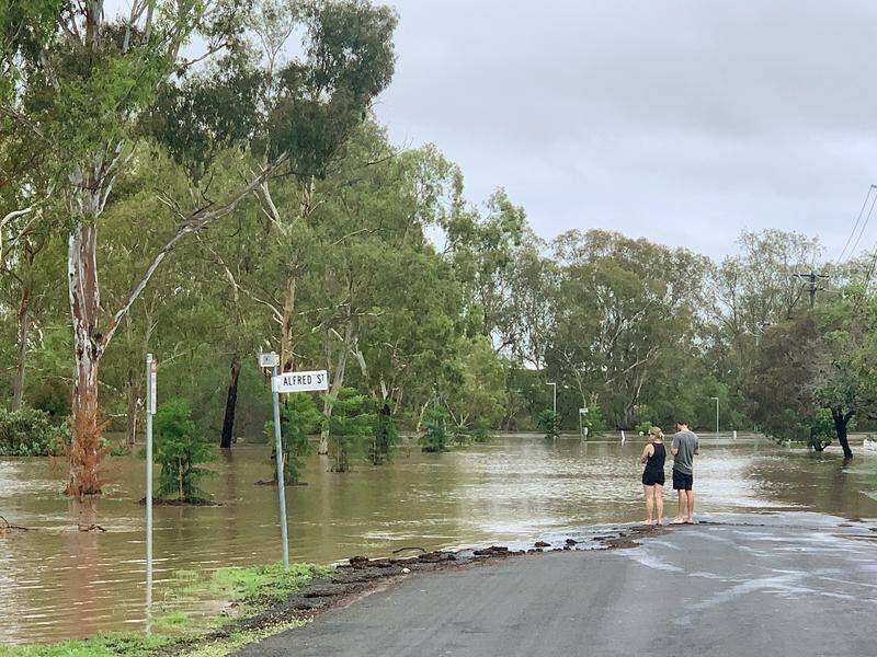 Regional Queensland town Dalby is warned of possible further flooding after heavy weekend rainfall.