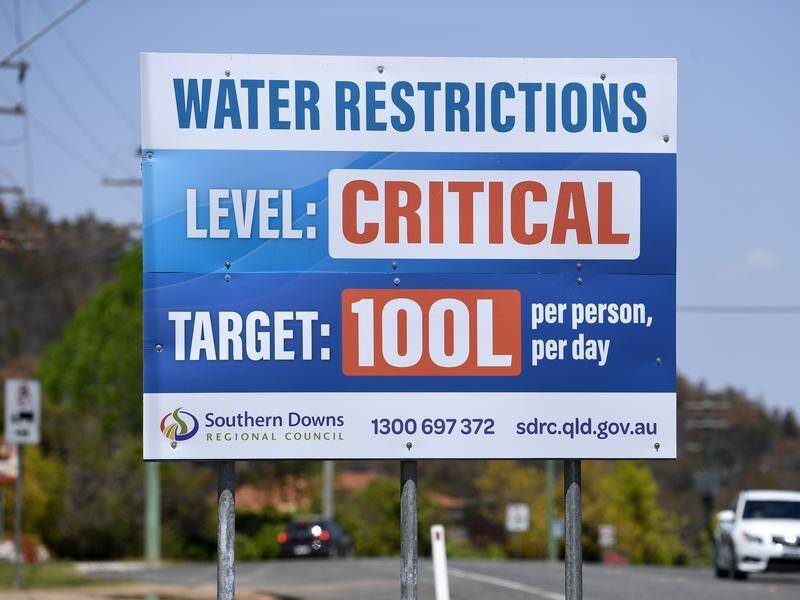 The Queensland government is investigating whether to build a new water pipeline to a dry town.