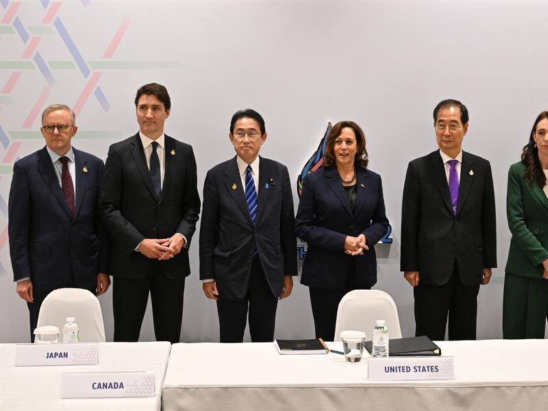 Leaders from the US, Australia, Japan, South Korea, Canada and New Zealand have met at APEC. (Mick Tsikas/AAP PHOTOS)