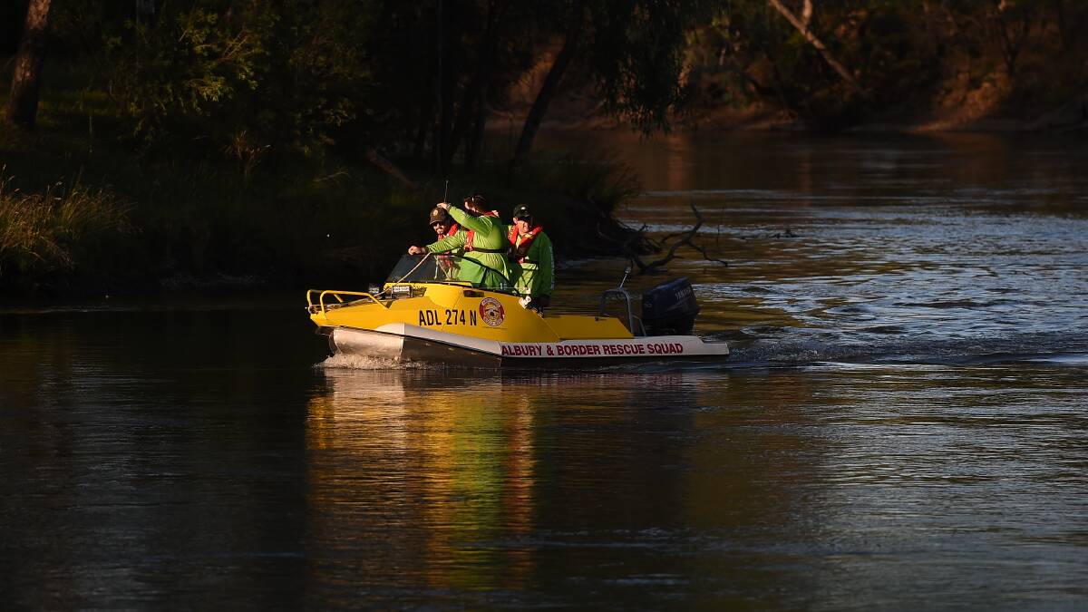 After 320 hours on the Murray, rescuers scale back to avoid exhaustion
