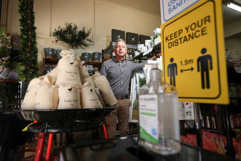 Albury Business Connect's Barry Young, who owns Essential Ingredient, says Border shops need your support. 