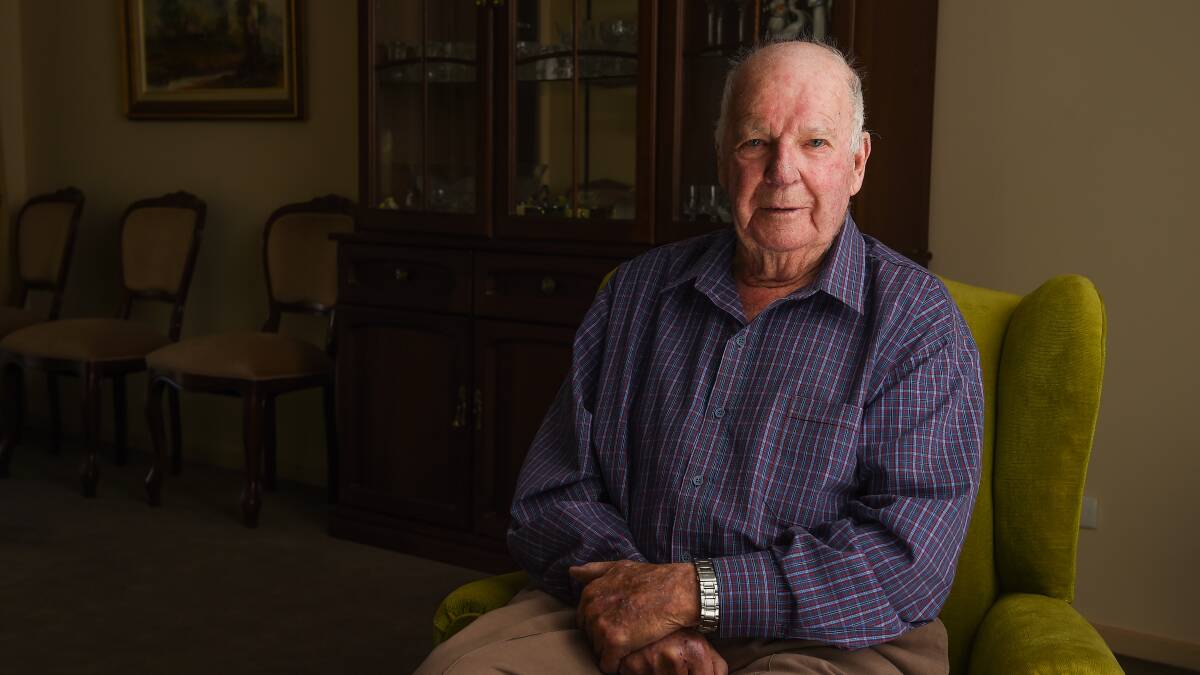 At 92, country footy legend Gary O'Connell is still loving Tiger ride