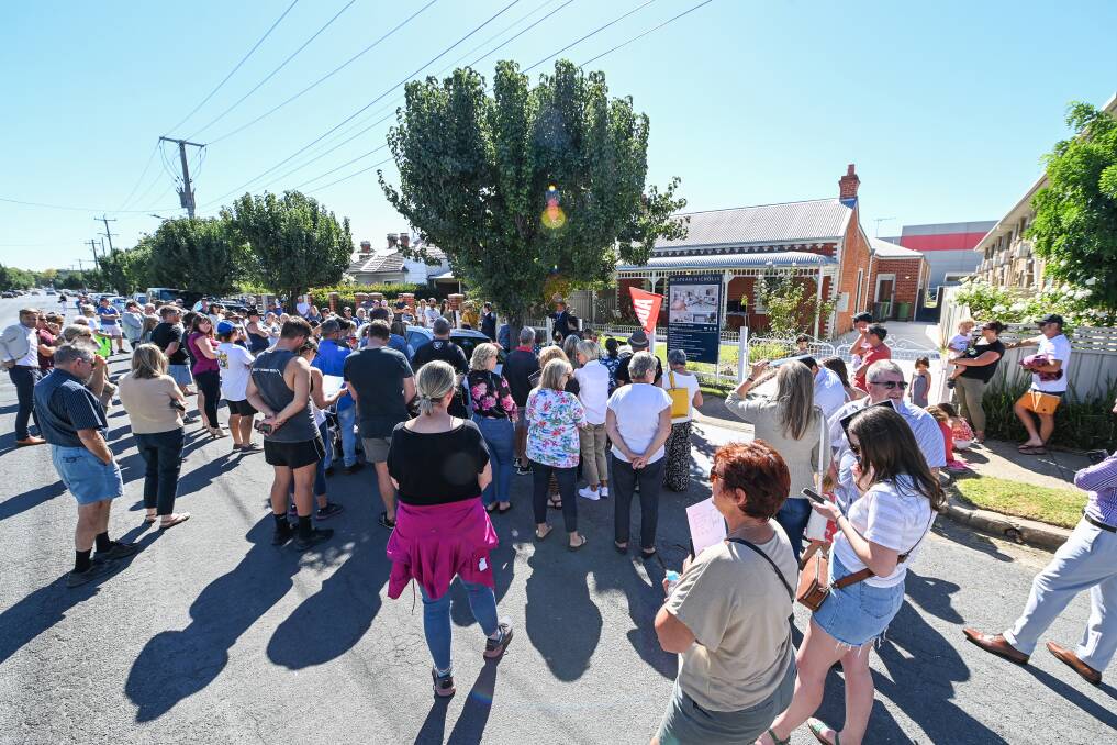 INTEREST: More than 100 people flocked to the sale of 438 Macauley Street, Albury, which sold for $986,000 under the hammer. Picture: MARK JESSER