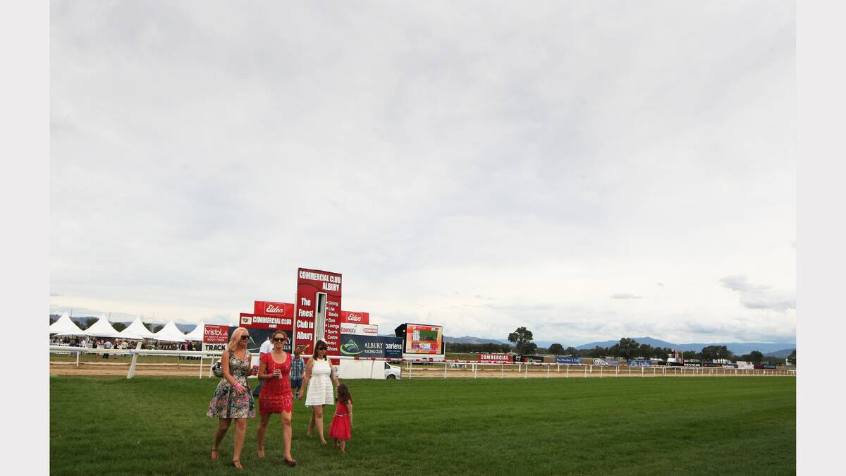 Click or flick across to see more pictures from the 2014 Albury Gold Cup.