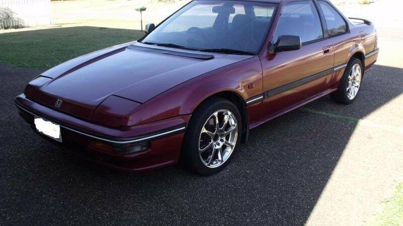 A 1989 Maroon Honda Prelude similar to this one was stolen overnight from a home in North Albury. Picture: SUPPLIED