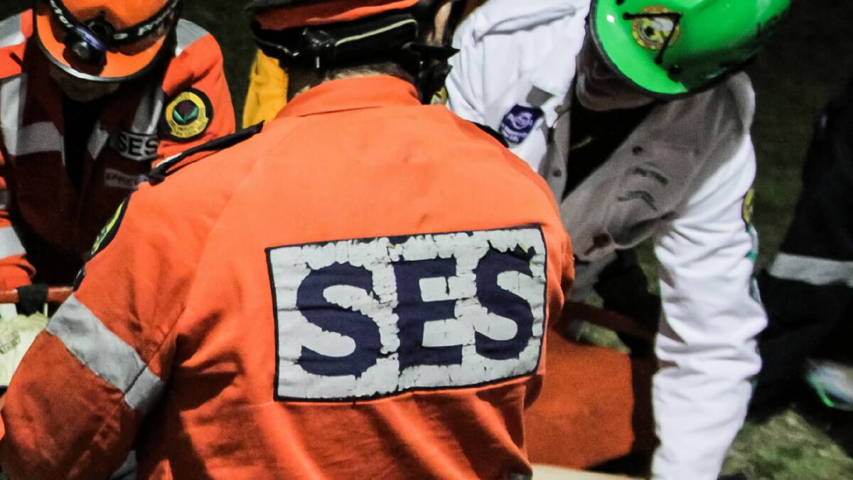 Albury SES crews join the storm fight in Sydney and Newcastle