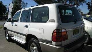 A white 2002 Landcruiser similar to this one was stolen from a carpark in the Albury CBD last Friday. Picture: SUPPLIED