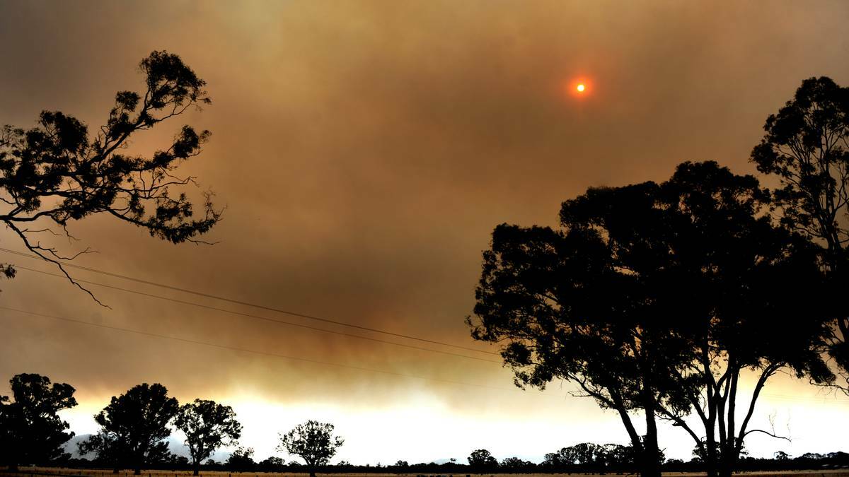
DON'T PANIC: Fire authorities have urged Wimmera people not to call triple zero if they see smoke in the region unless they can see flames. Picture: SAMANTHA CAMARRI – The Wimmera Mail-Times
