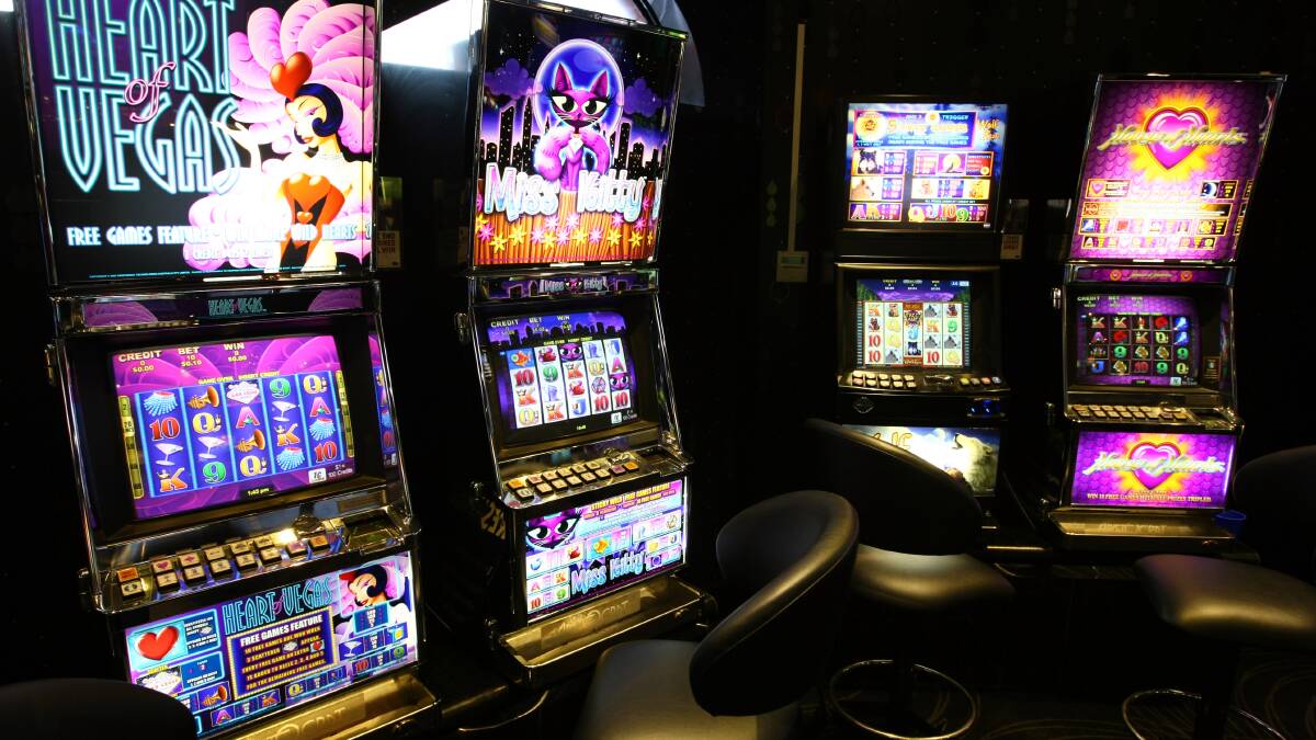 Woman on work permit caught playing pokies in Albury