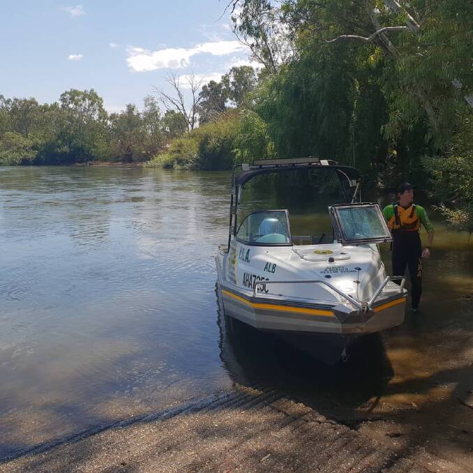 SEARCH: A boat was used to search for Bigul Pandit near Noreuil Park on Sunday morning without luck. Picture: ALBURY AND BORDER RESCUE SQUAD