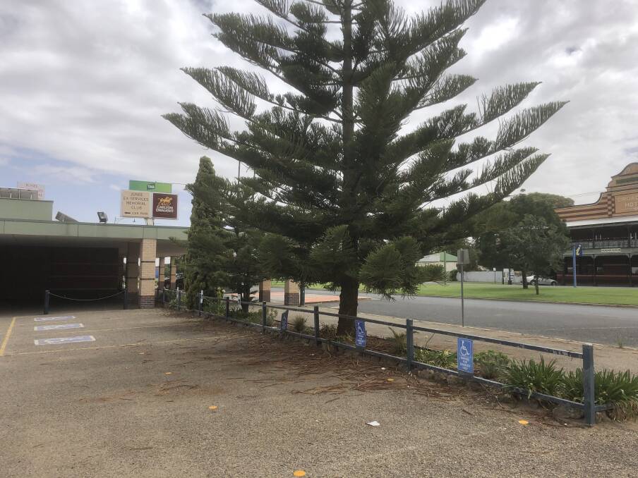 Junee Ex-Services Memorial Club, where a man was left in a critical condition following a 'one punch' attack on Saturday morning. Picture: Rex Martinich