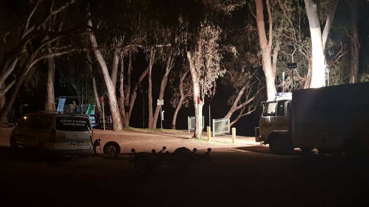 ON SITE: The scene at Noreuil Park on Monday night. Picture: ALBURY AND BORDER RESCUE SQUAD