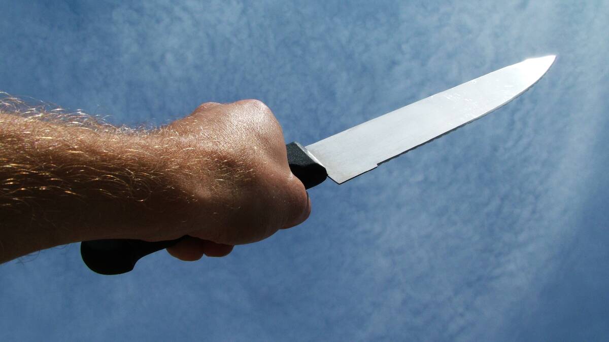 Woman threatened with knife during Wangaratta carjacking