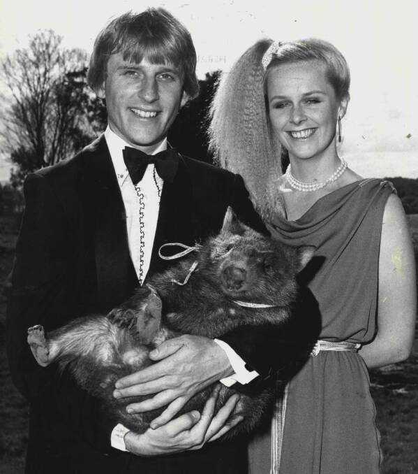 Grant Dodwell and Penny Cook with "Fatso" the wombat in A Country Practice.