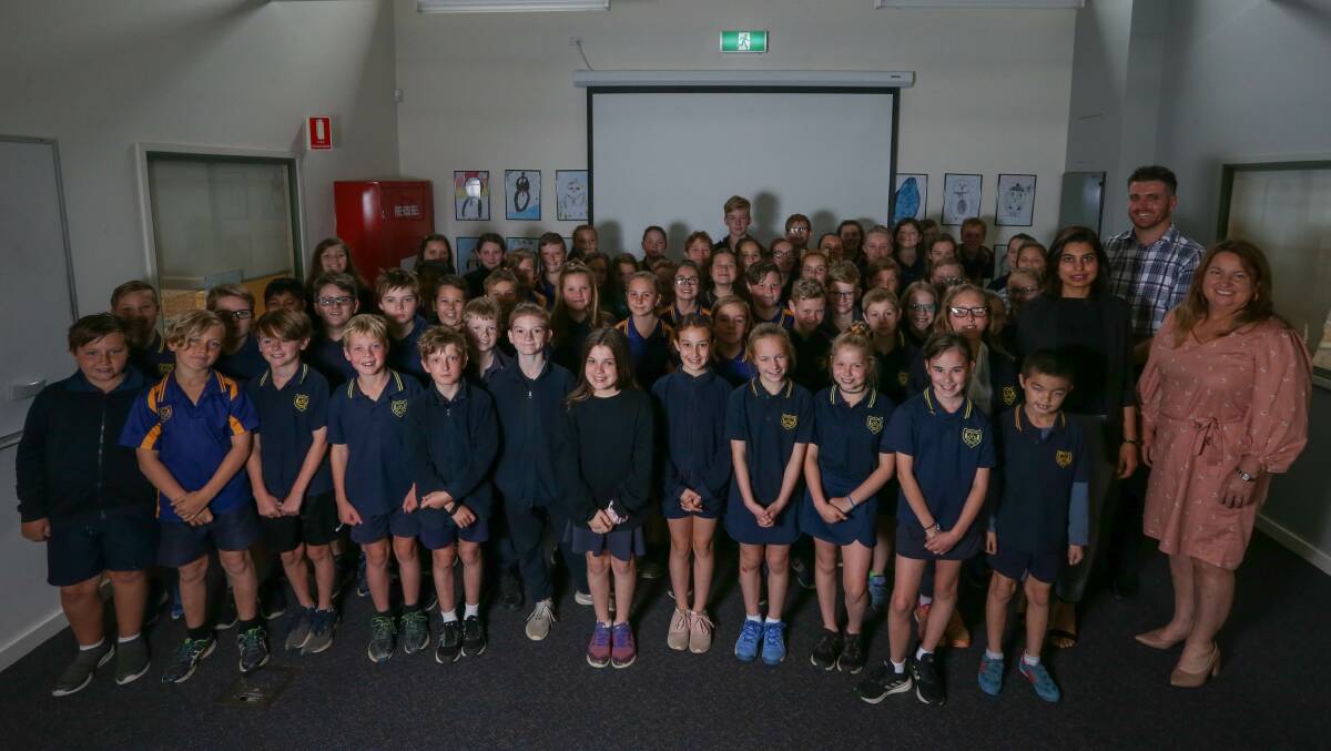 INSPIRED: Career development consultant Ayesha Umar, The Border Mail editor Xavier Mardling and Bandiana Primary School principal Donna Wright with students from years 4, 5 and 6 on Wednesday. Picture: TARA TREWHELLA