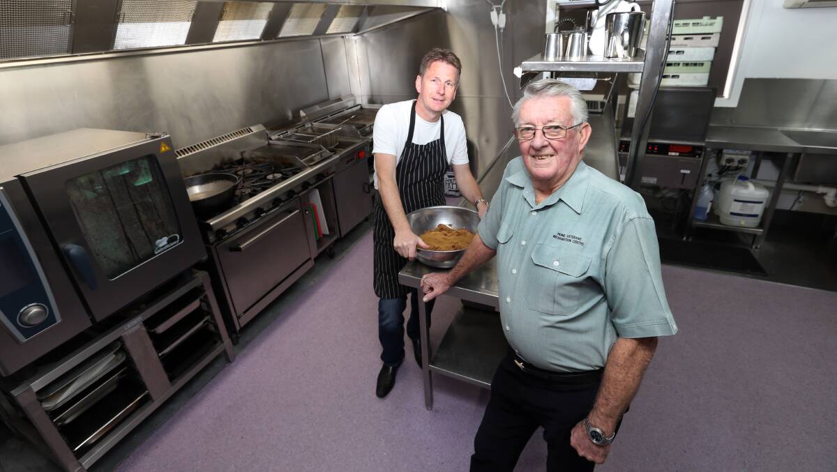 Sparkling new: New chef Lee Botting and Wodonga RSL president Kevyn Williams in the kitchen, which has had a complete fit-out. Picture: Peter Merkesteyn