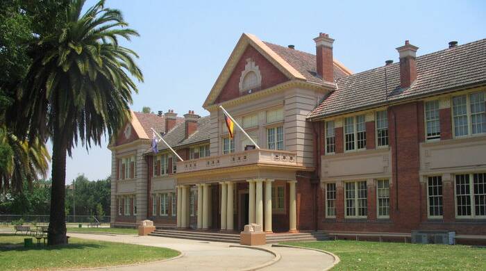 INCIDENT: A file picture of Albury High School. Police were called to the school on just after noon on Friday.