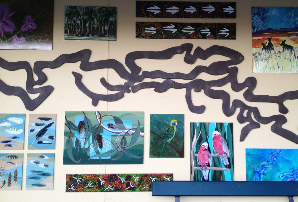 More than 90 people helped create Corowa's new community mural