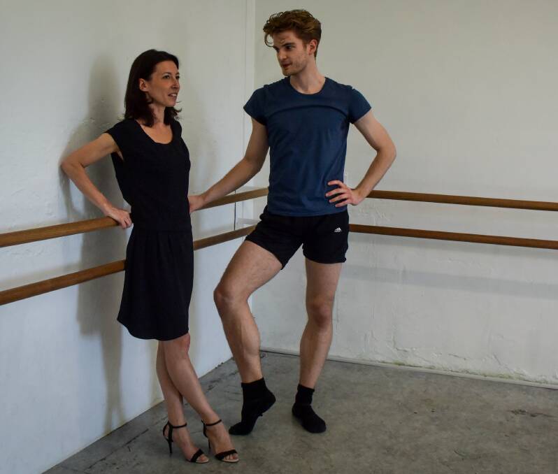 SHARING HER KNOWLEDGE: Italian prima ballerina, Mara Galeazzi, talks with dancer Dominic Ballard during her visit to Wodonga. Ballard grew up on the Border and now performs with the Slovak National Ballet. Picture: JANET HOWIE