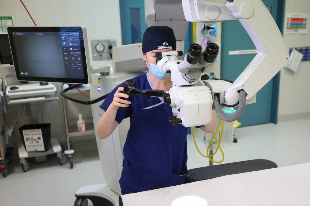 SPECIAL PURCHASE: Plastic and reconstructive surgeon Queenie Chan demonstrates a new $274,000 surgical microscope at Albury hospital. Picture: JAMES WILTSHIRE