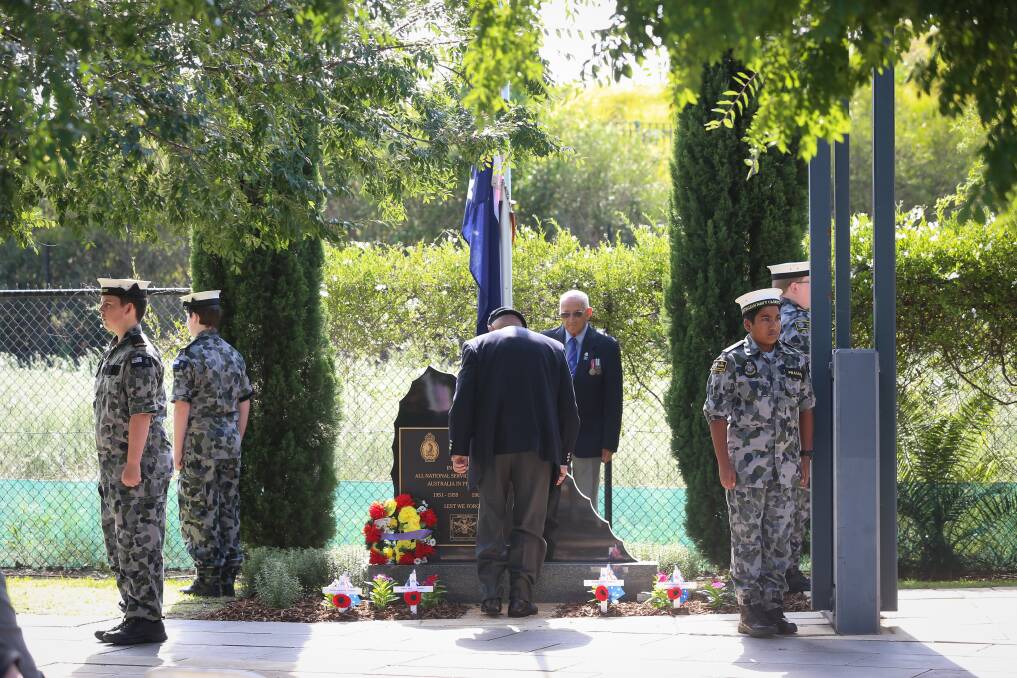 SOLEMN MOMENT: TS Albury navy cadets provided a catafalque party for Sunday's national servicemen's memorial day event in Albury, organised by Murray Border Nashos. The annual ceremony this year required a COVID plan. Picture: JAMES WILTSHIRE