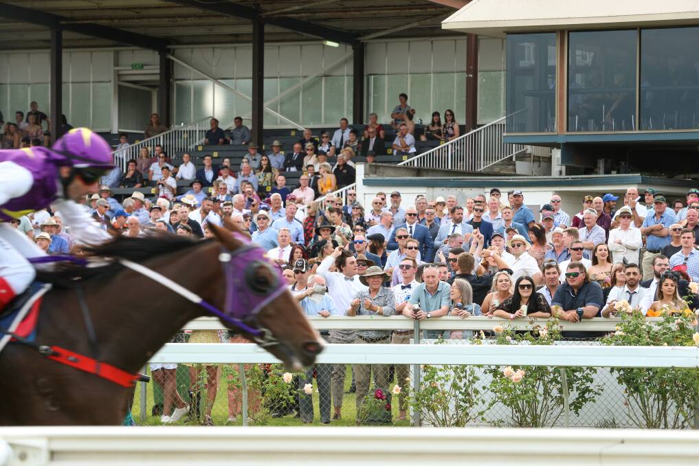 CROWDS RETURN: Spectators watch the action on course during last year's Albury Gold Cup carnival.