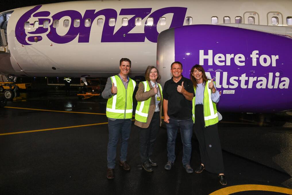 Albury mayor Kylie King (right) joined Albury MP Justin Clancy, fellow councillor Alice Glachan and Bonza chief executive Tim Jordan in celebrating the airline's first flight into Albury on April 7, 2023. Picture by Mark Jesser