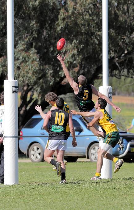 Osborne’s Hayden Gleeson fails to stop the ball going though for a Holbrook goal. Picture: TARA GOONAN