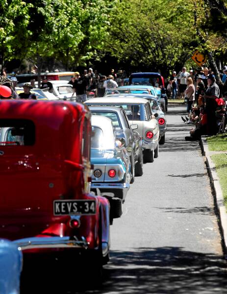 Alpine Council wants the Bright community to hold its own rod run next year. This month’s event attracted more than 600 entries. Picture: BEN EYLES