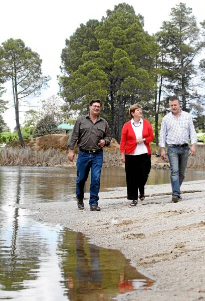 Environment Minister Ryan Smith, right, tells Bill Tilley and Barbara Murdoch the study into Lake Sambell is well worth the cost. Picture: Ben Eyles