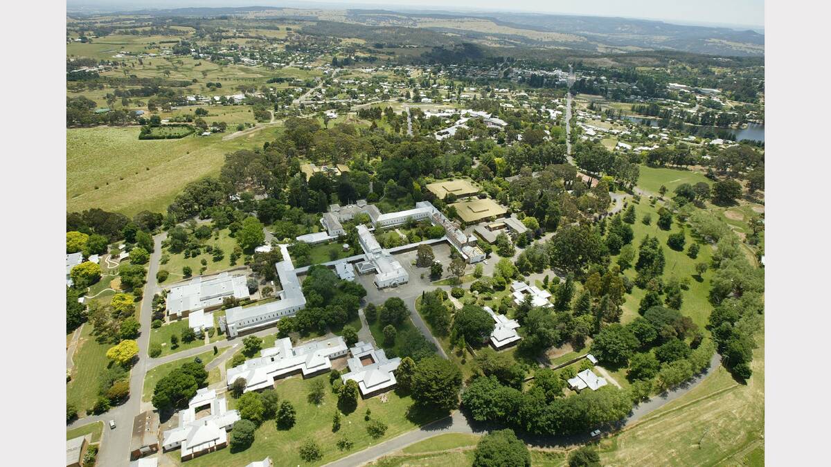 Aerial pic  of La Trobe University, Beechworth campus, formerly Mayday Hills. Picture: MATTHEW SMITHWICK