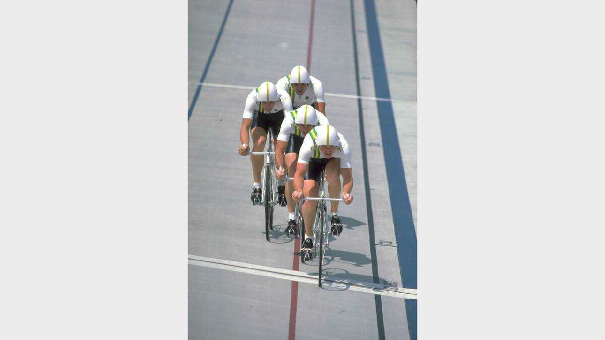 At the 1984 Summer Olympics in Los Angeles, Woods, with team-mates Michael Grenda, Kevin Nichols, and Michael Turtur, won the 4000m team pursuit. 