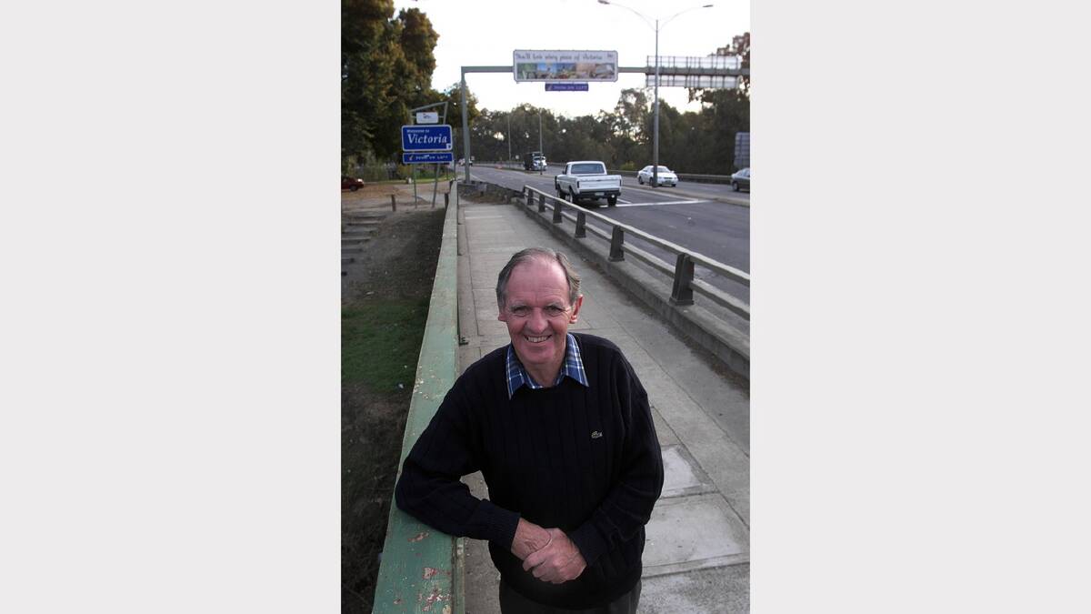 The main road that linked Albury and Wodonga would eventually be named in Lincoln's honour.