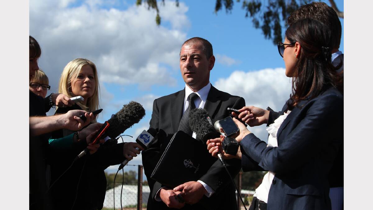 Detective Snr Sgt Steve McIntyre speaking to media outside the Wangaratta property yesterday. PICTURE: Matthew Smithwick