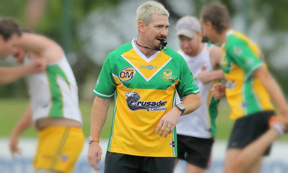 Jason Akermanis coaching his first training session with the North Albury Hoppers last night. PICTURES: Tara Ashworth.
