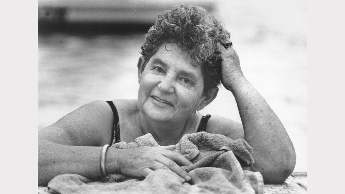 1988 - Betty McLean at the Wodonga pool. 