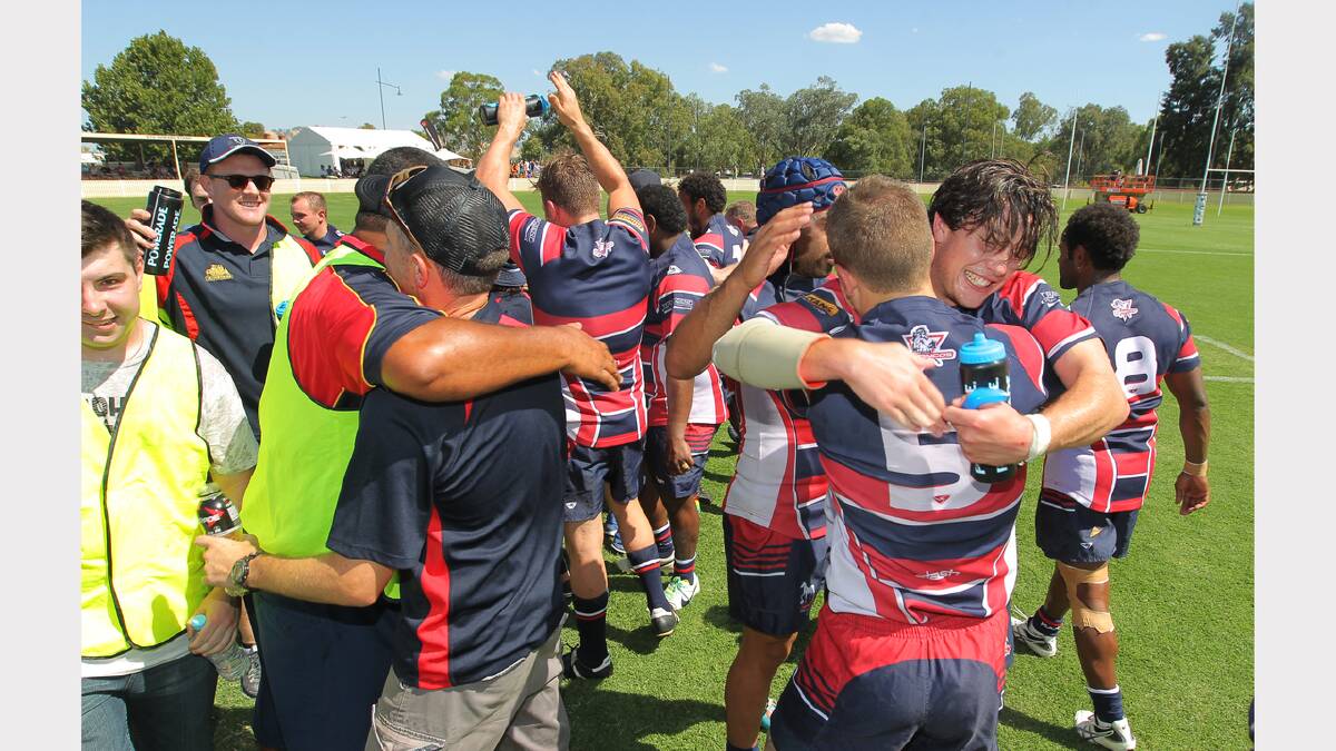  Box Hill celebrate beating Thunder in final.