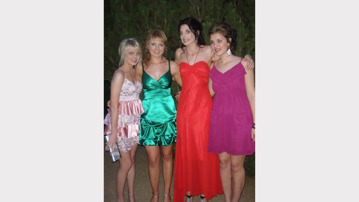 2009 - Murray High School - Sarah Schulz, Samantha Lampe, Claire Pollock and Helena West. 