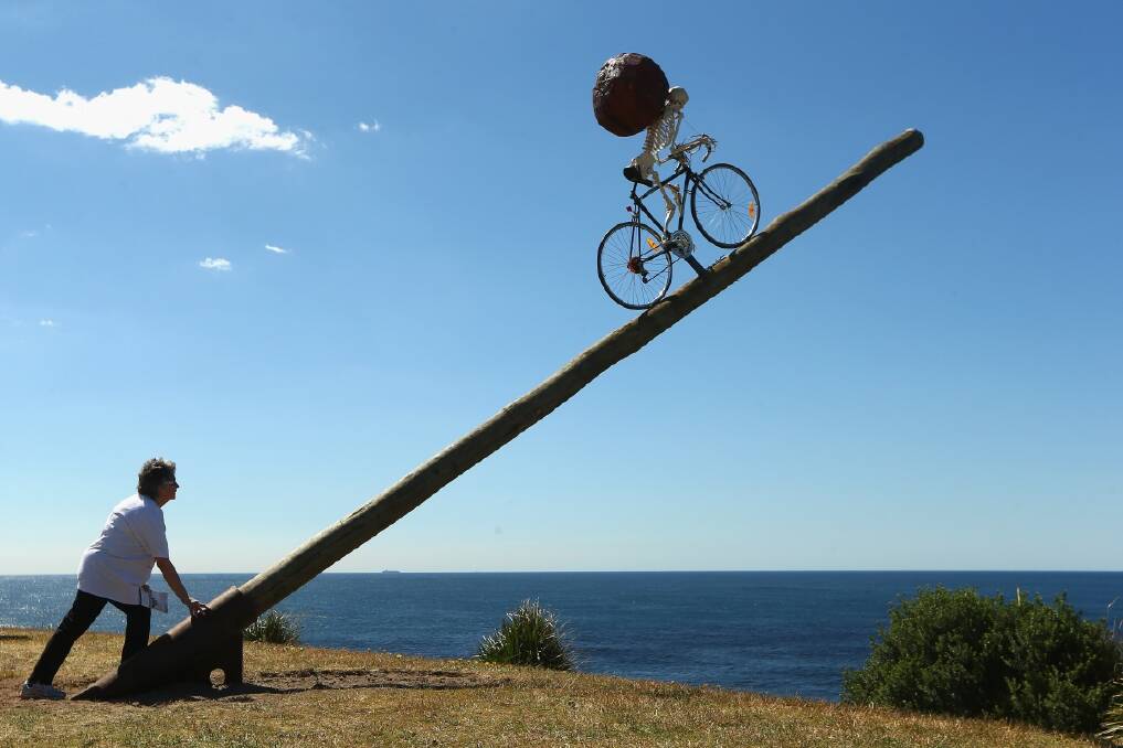 An artwork by artist Ken Unsworth is displayed during the 2013 Sculptures by the Sea exhibition at Bondi on October 24. (Photo by Cameron Spencer/Getty Images)